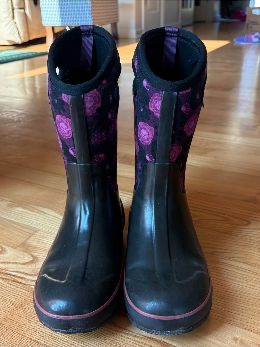Bogs Kids Classic Snow Boots Sz 5 Youth Floral Black Purple Winter Waterproof